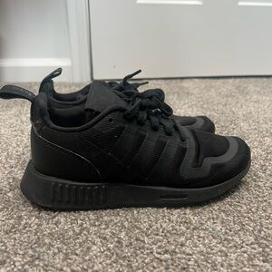Adidas Kids Black Sneakers Size 4